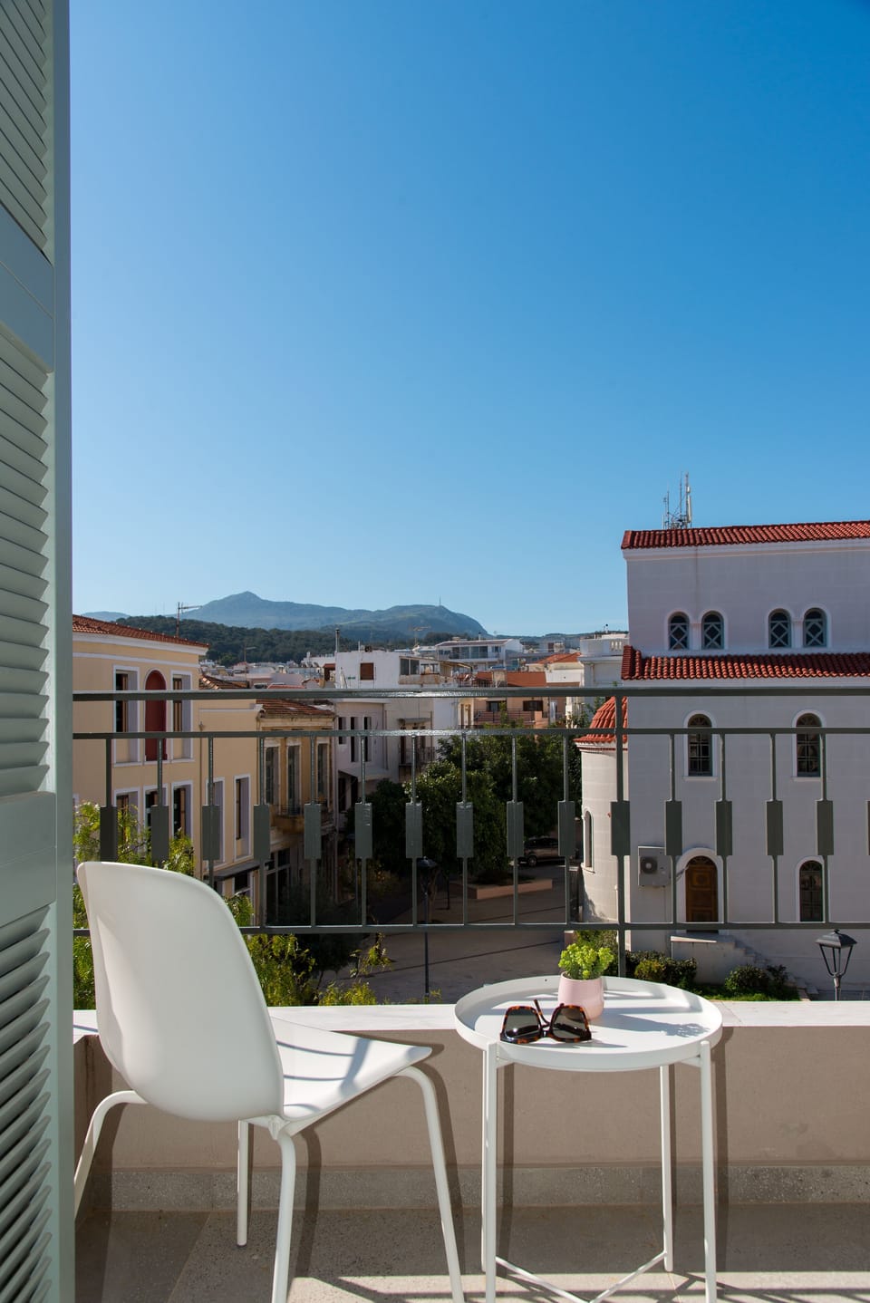 Comfort Apartment, 1 Queen Bed, City View | Terrace/patio