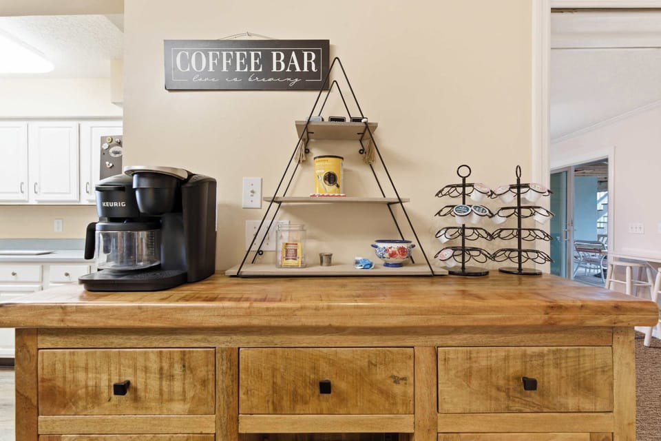 Kitchen 1 | Coffee bar: Start your day with a perfect brew.