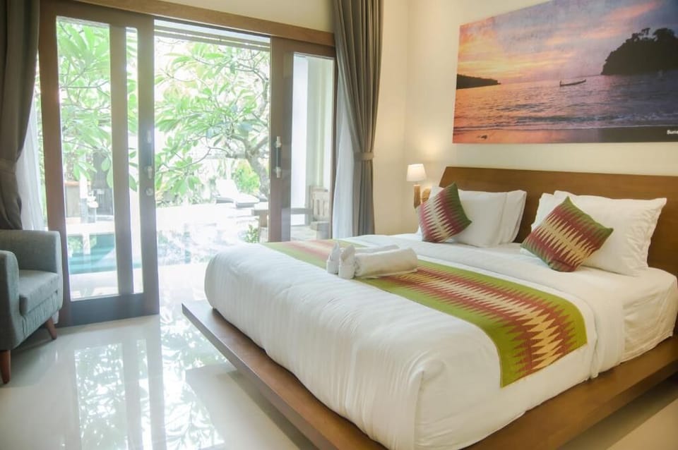Deluxe Double Room, Pool View | In-room safe, free WiFi