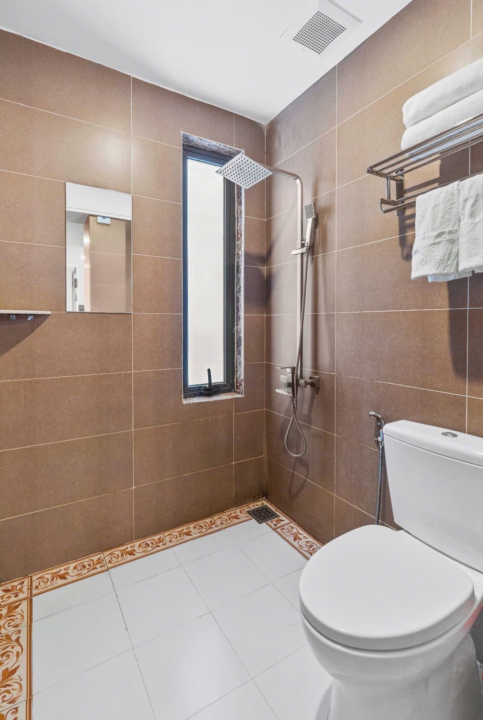 Family Studio Suite, Balcony, Sea View | Bathroom | Slippers, bidet, towels