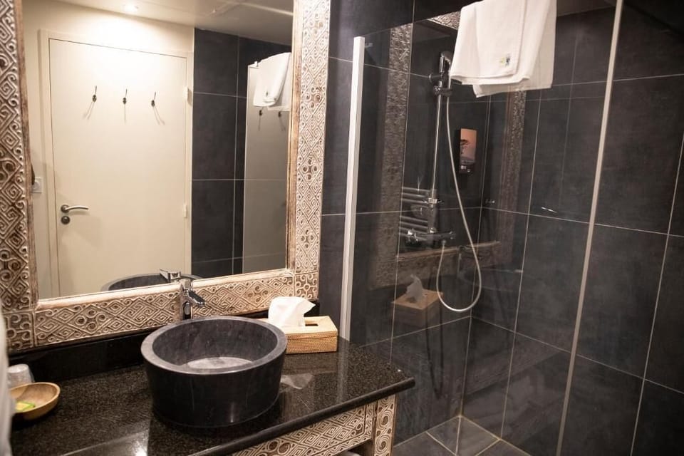 Comfort Room | Bathroom
