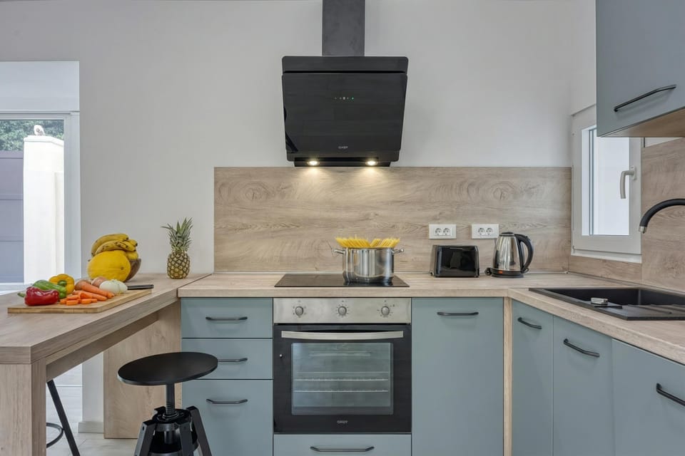 Family Apartment, 2 Bedrooms, Terrace, Sea Facing (The View Apartment Veli Lošinj) | Private kitchen