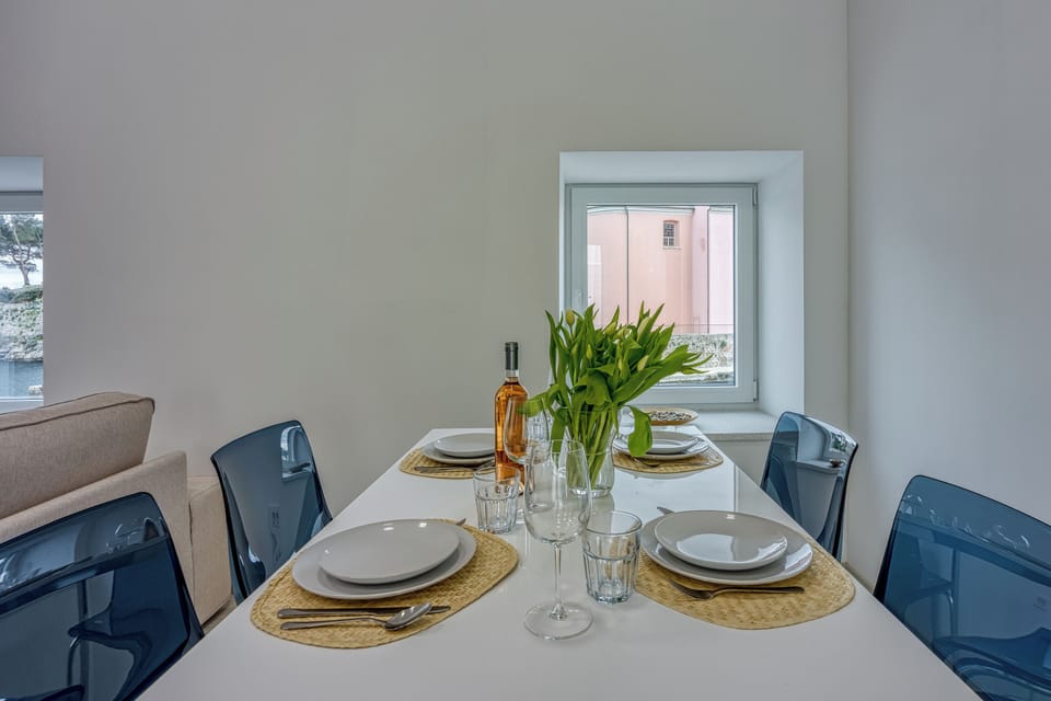 Family Apartment, 2 Bedrooms, Terrace, Sea Facing (The View Apartment Veli Lošinj) | Dining
