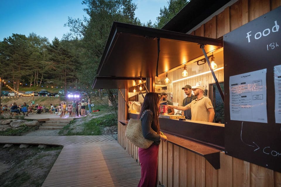 Snack bar