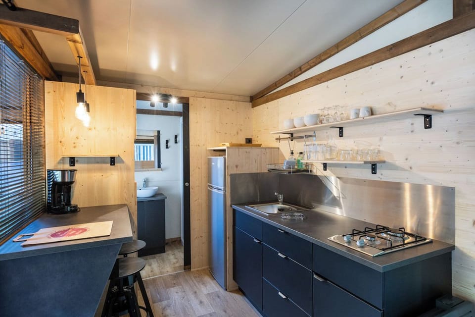 Cottage | Private kitchen | Coffee/tea maker, highchair