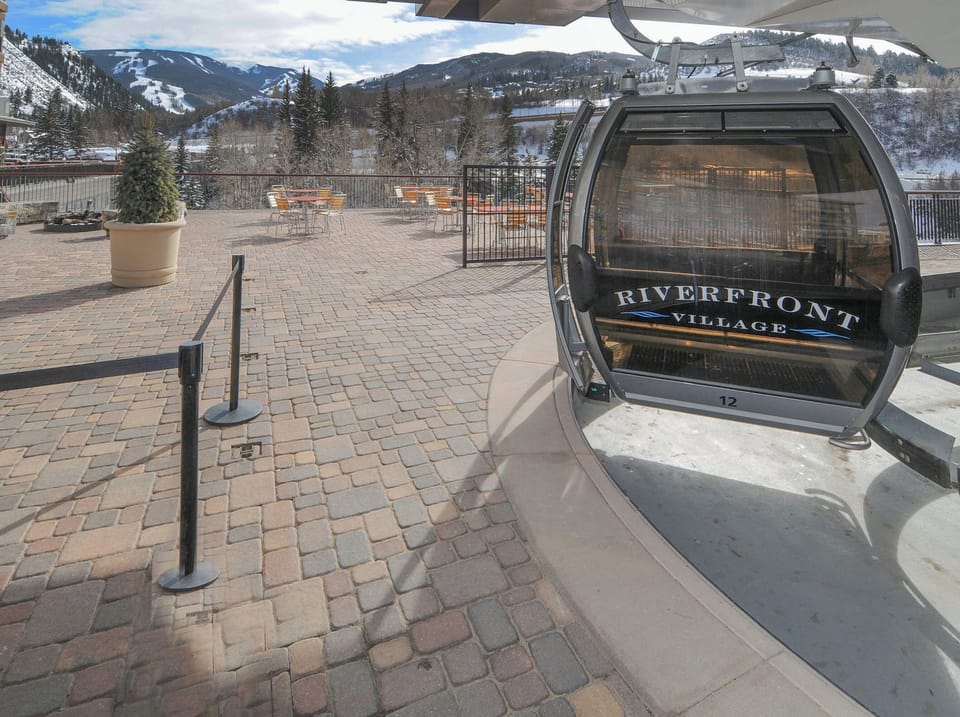 Gondola access to the slopes just steps from the condo!