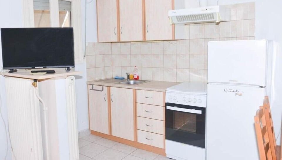 Studio, Balcony | Private kitchen