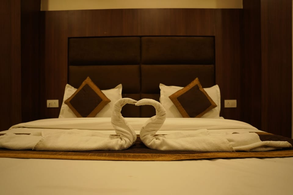 Standard Double Room | Free WiFi, bed sheets