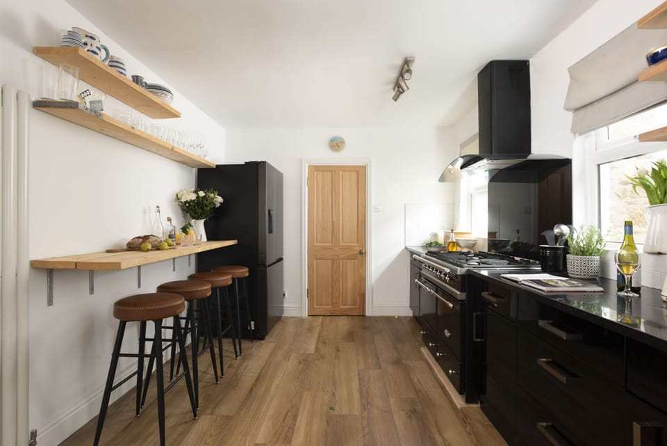 Zareba, St Ives: A sleek and stylish kitchen
