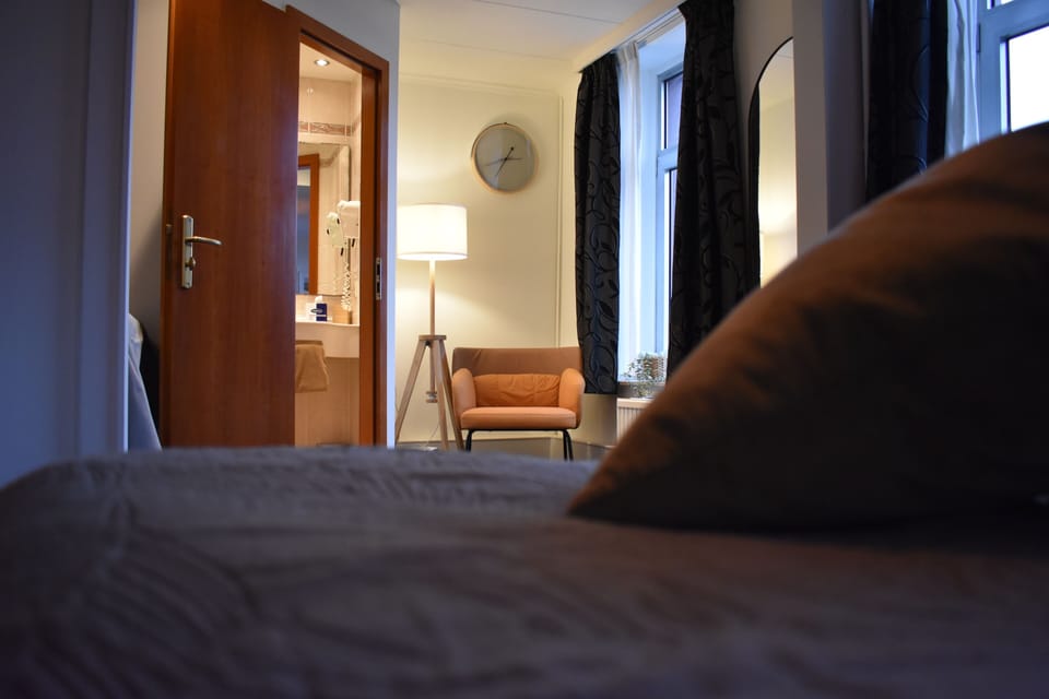 Superior Double or Twin Room | In-room safe, desk, blackout drapes, iron/ironing board (on request)