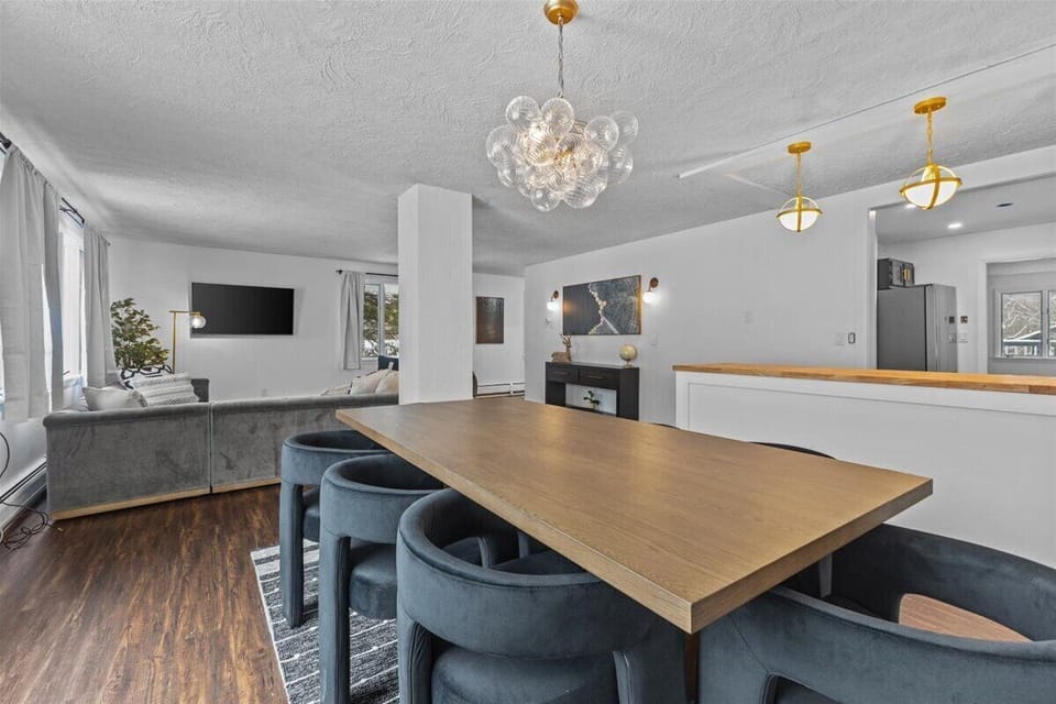 Mountain View Apartment: Minutes to Skiing, Food! (4719)