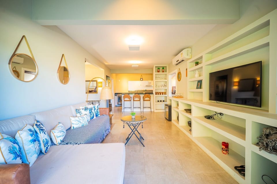 Deluxe Villa, 5 Bedrooms, Air conditioning | Living area