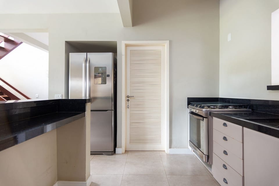 Deluxe Villa, 5 Bedrooms, Air conditioning | Interior