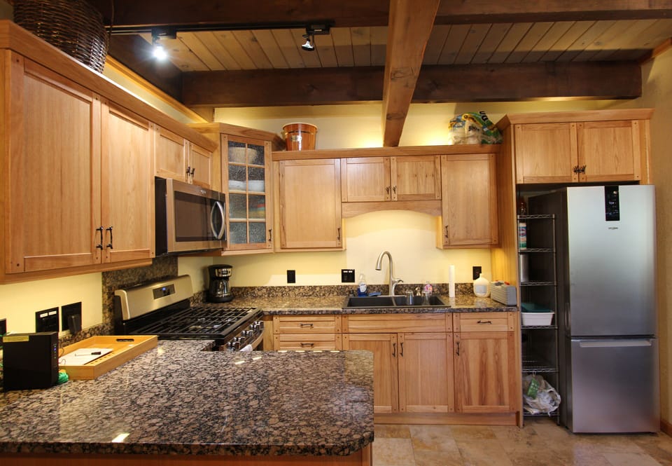 Condo, 1 Bedroom | Private kitchen | Coffee/tea maker, fridge, oven, toaster