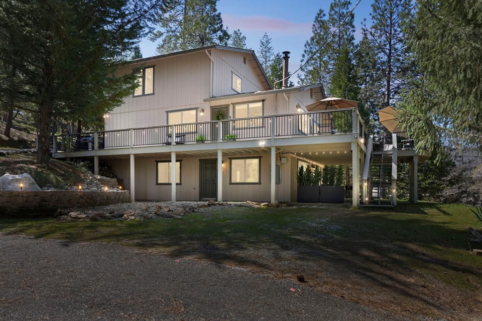 House, 5 Bedrooms | Exterior