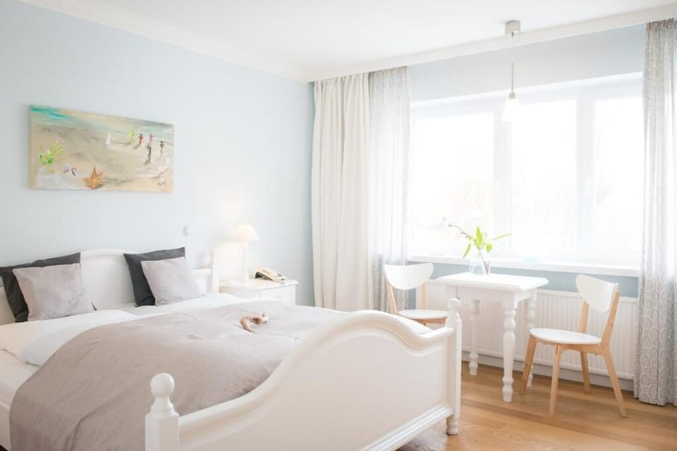 Double Room | Desk, free WiFi