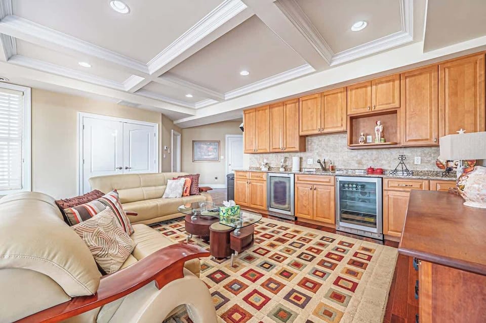 Wet bar