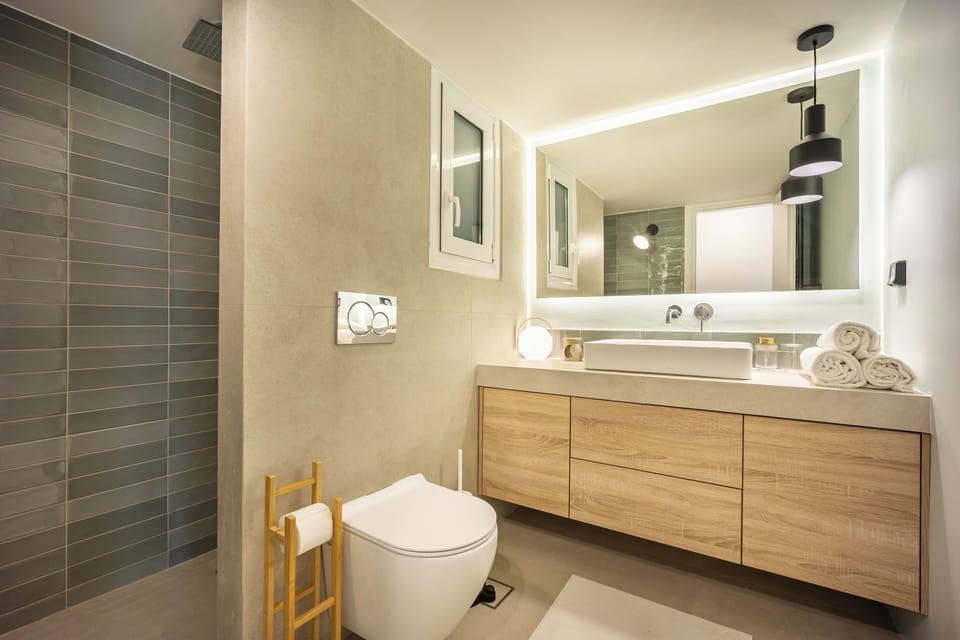 Apartment, 2 Bedrooms, City View | Bathroom