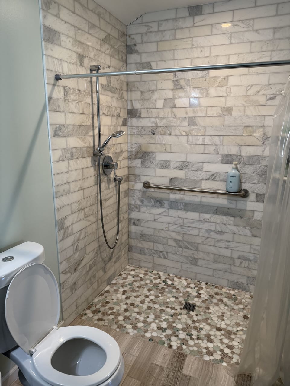 Bathroom2
