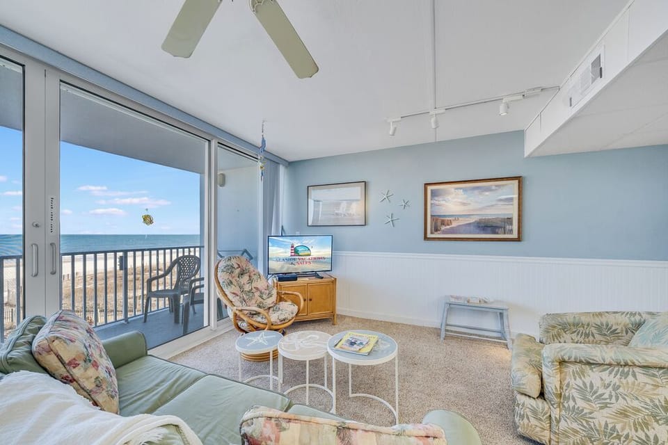 Beautiful Natural lighting is found throughout this entire space!