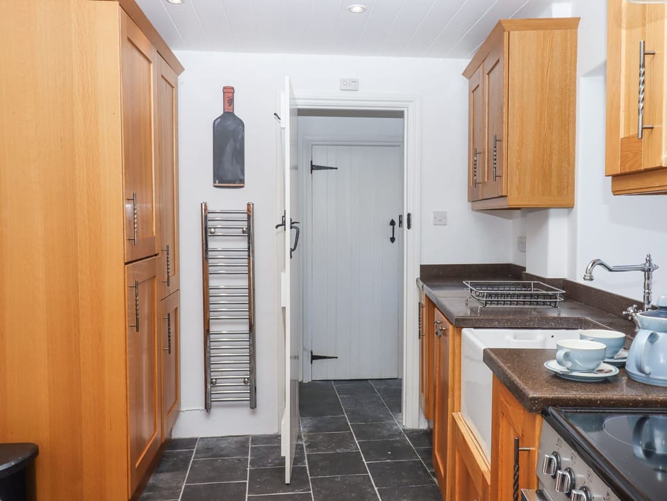 Fridge, microwave, dishwasher, toaster