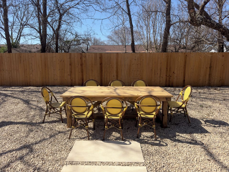 Outdoor dining