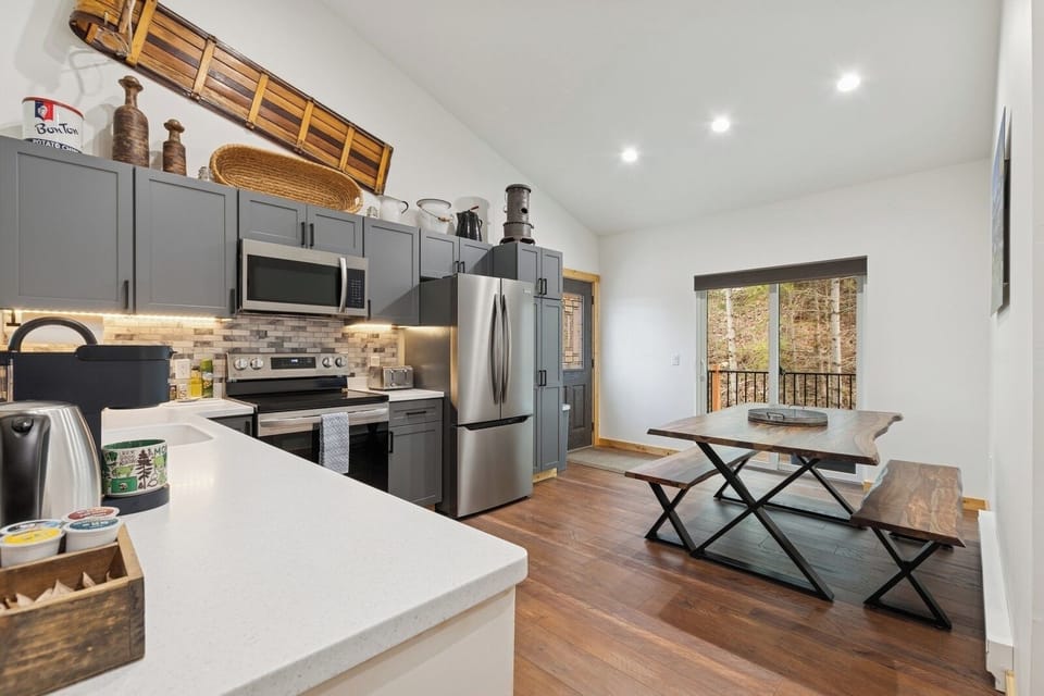 Fully Stocked Kitchen