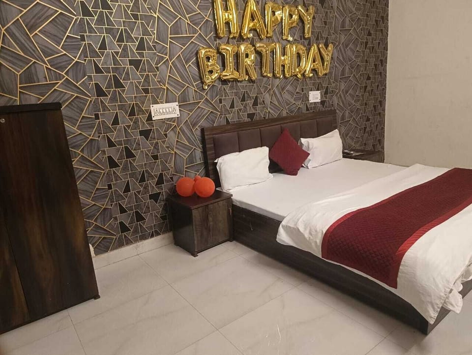 Economy Double Room | Laptop workspace, WiFi (free)