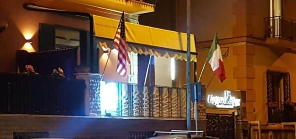 Desk, soundproofing, iron/ironing board, free WiFi