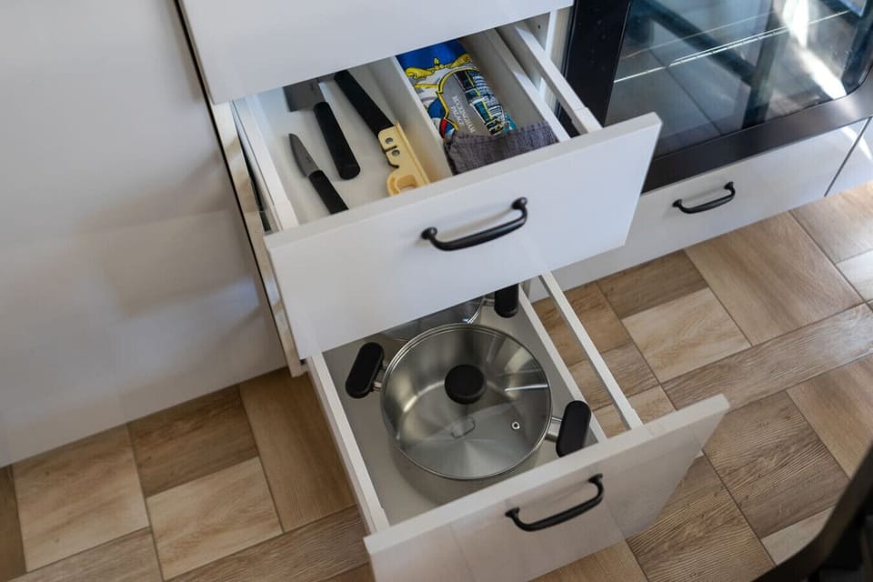 Kitchen with Dining Area | Book Now with RENTUJEMY.COM