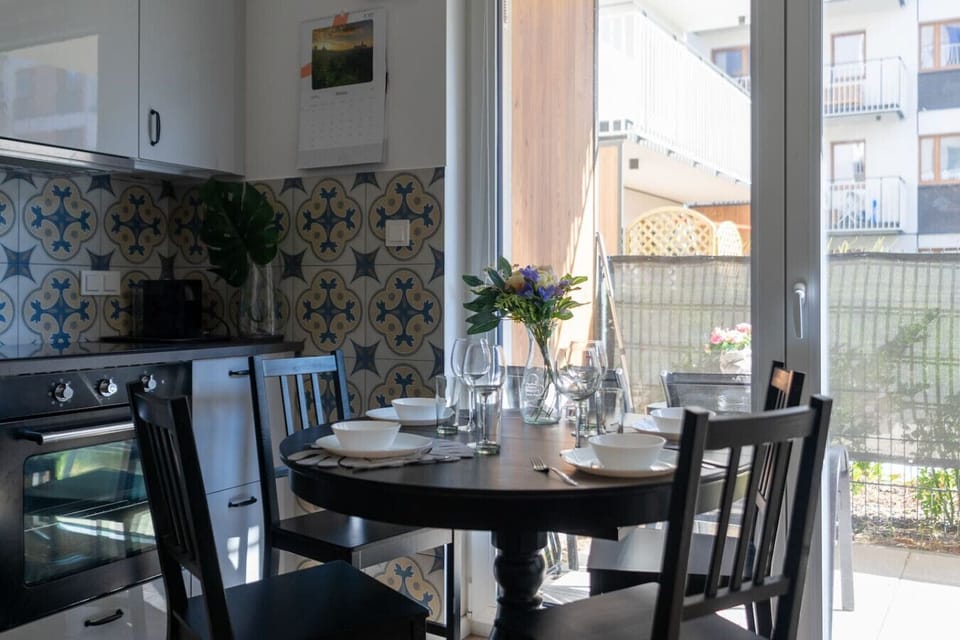 Kitchen with Dining Area | Book Now with RENTUJEMY.COM