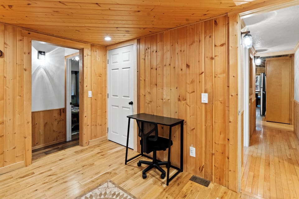 Connect with the office or plan tomorrow’s hike with high speed internet. 