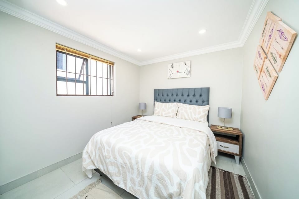 Apartment, 2 Bedrooms | 2 bedrooms, iron/ironing board