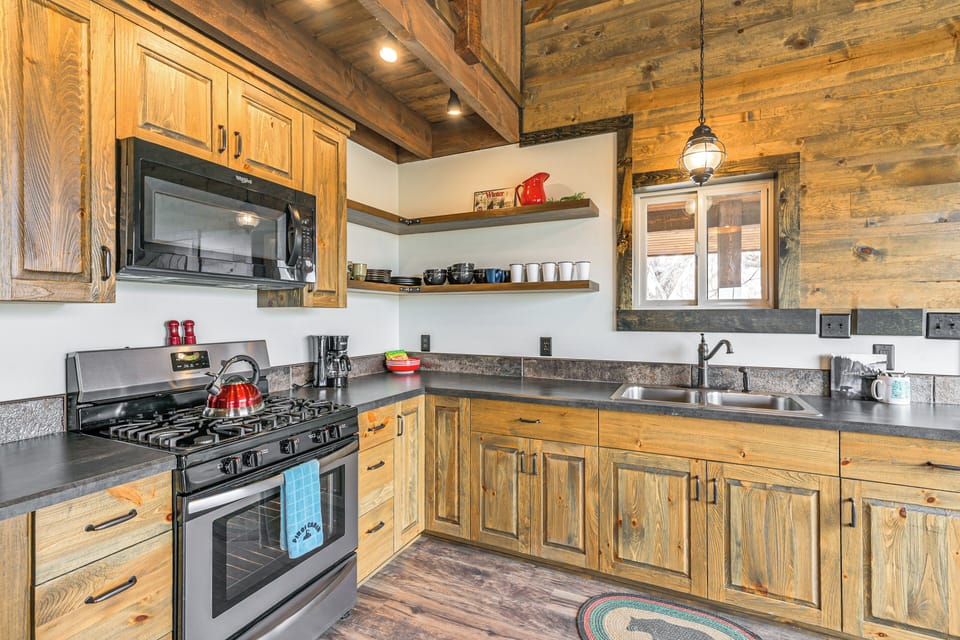Kitchen | Cooking Basics | Drip Coffee Maker | Toaster | 1st Floor