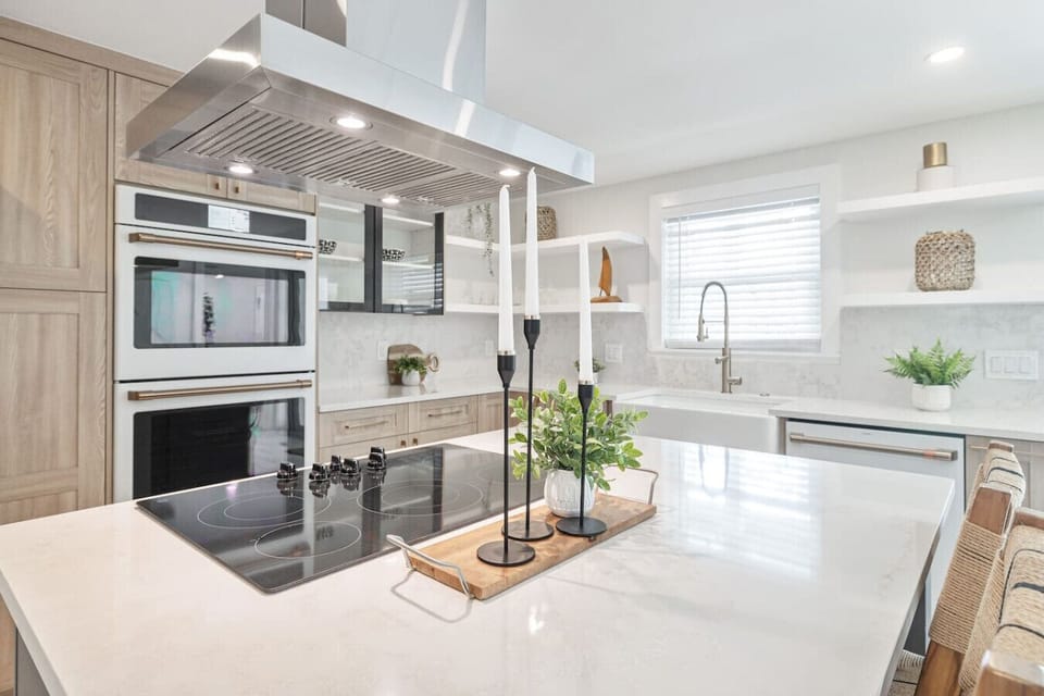 luxury modern, fully equipped kitchen