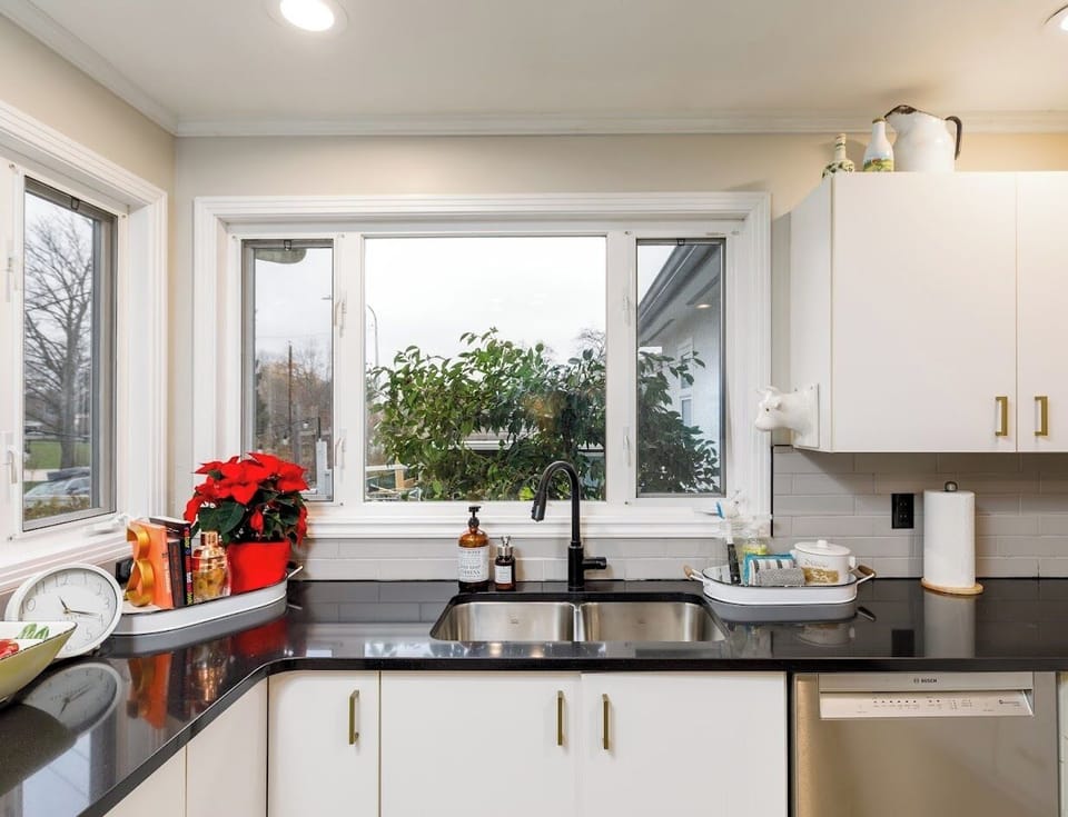 Washing up with views of Horner Park.