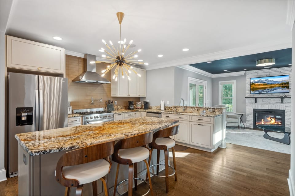 Fully equipped kitchen