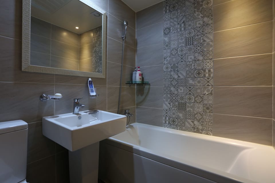 Traditional Room (Ondol) | Bathroom | Hair dryer, bathrobes, slippers, towels