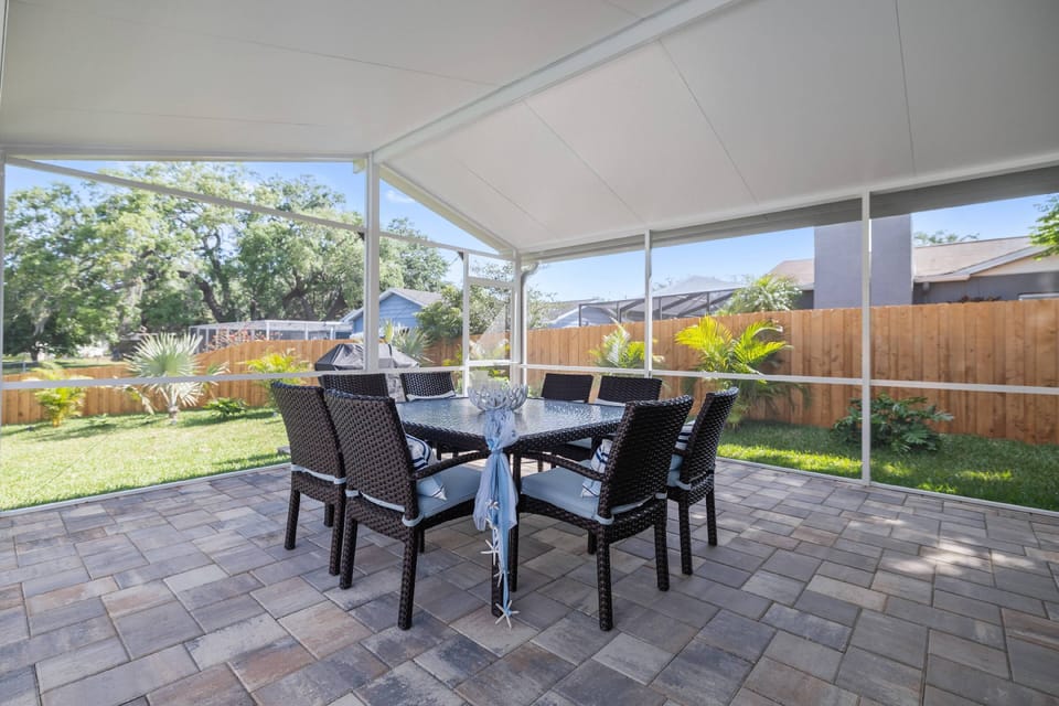 Outdoor table seats 8