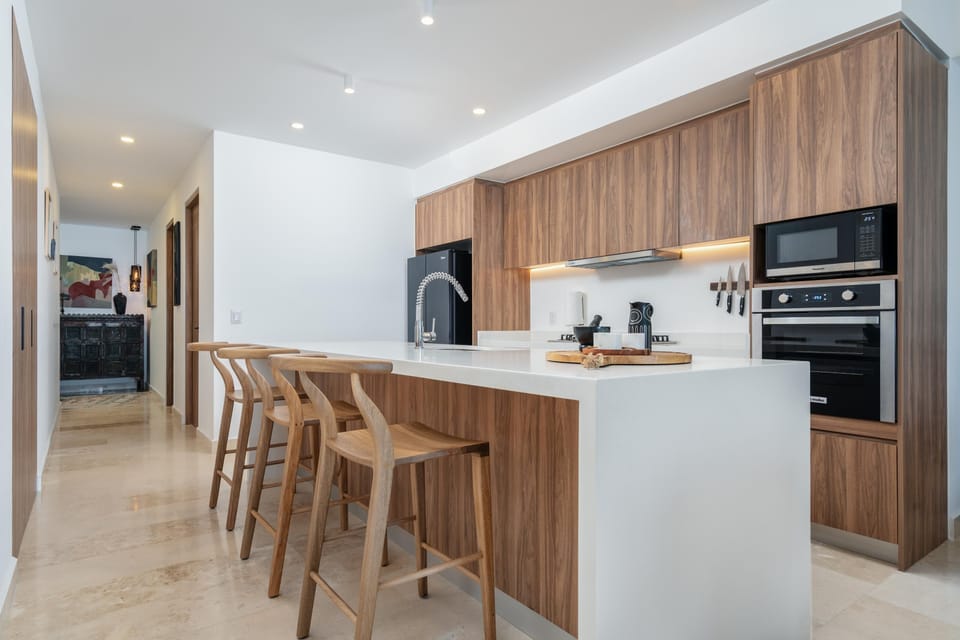 Condo - Image 4