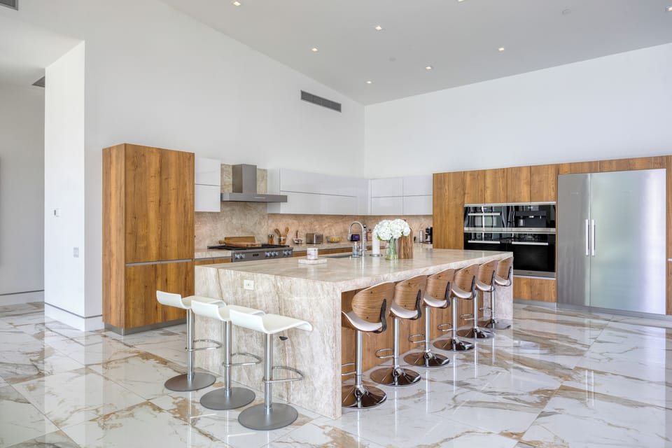 Enjoy casual dining at the kitchen counter.