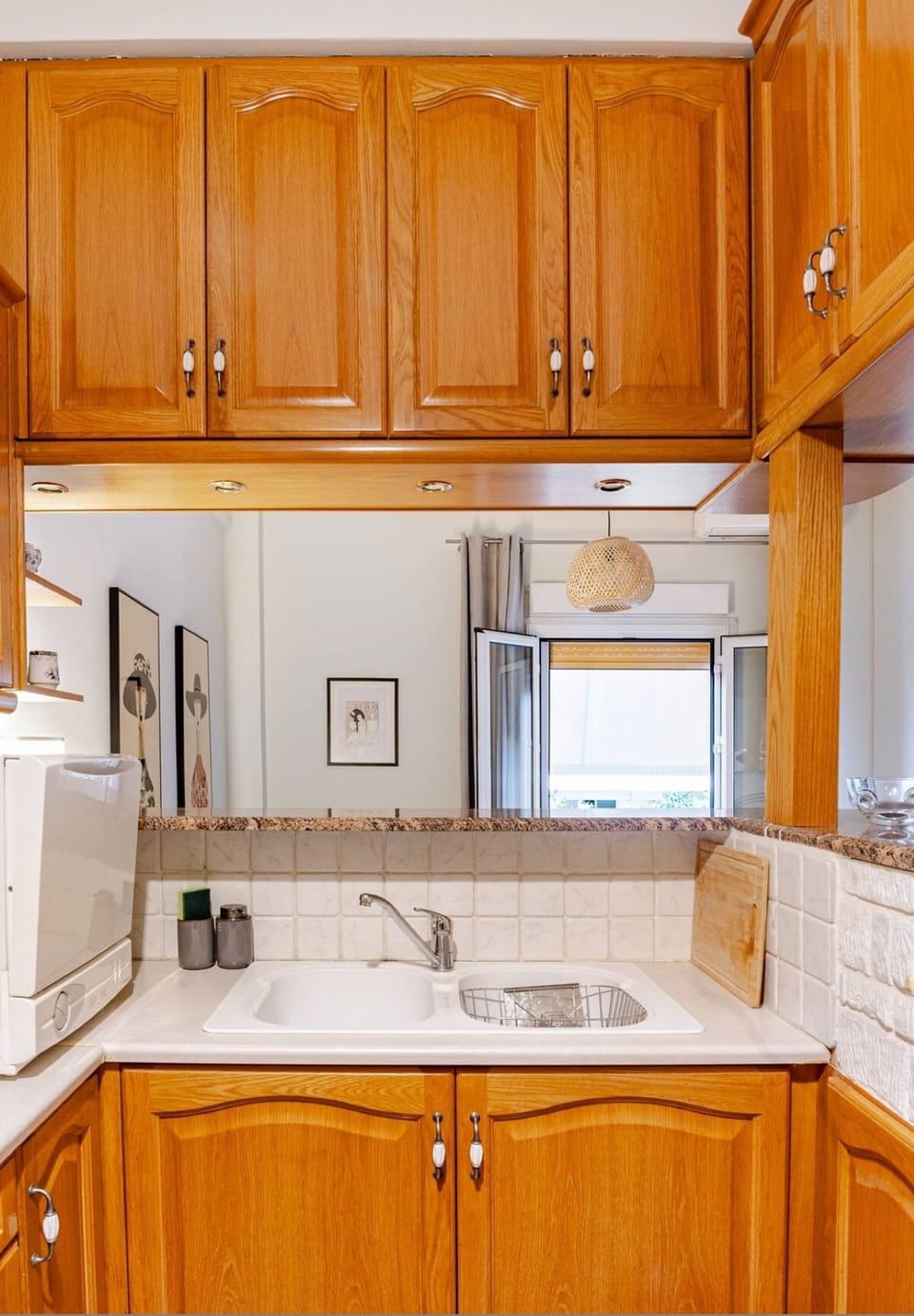 House | 1 bedroom, desk, soundproofing