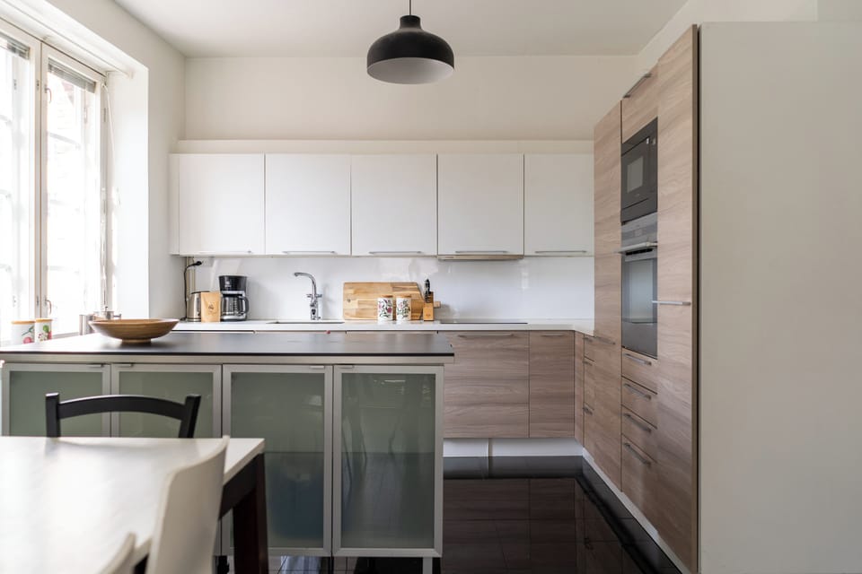 Apartment, City View | Private kitchen | Full-size fridge, microwave, oven, stovetop