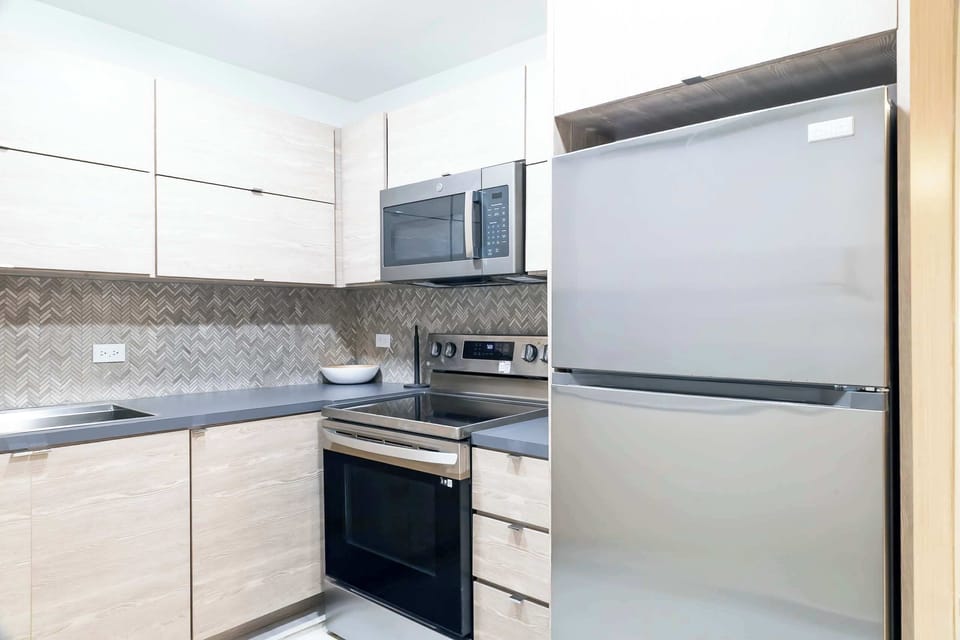 Kitchen with Oven