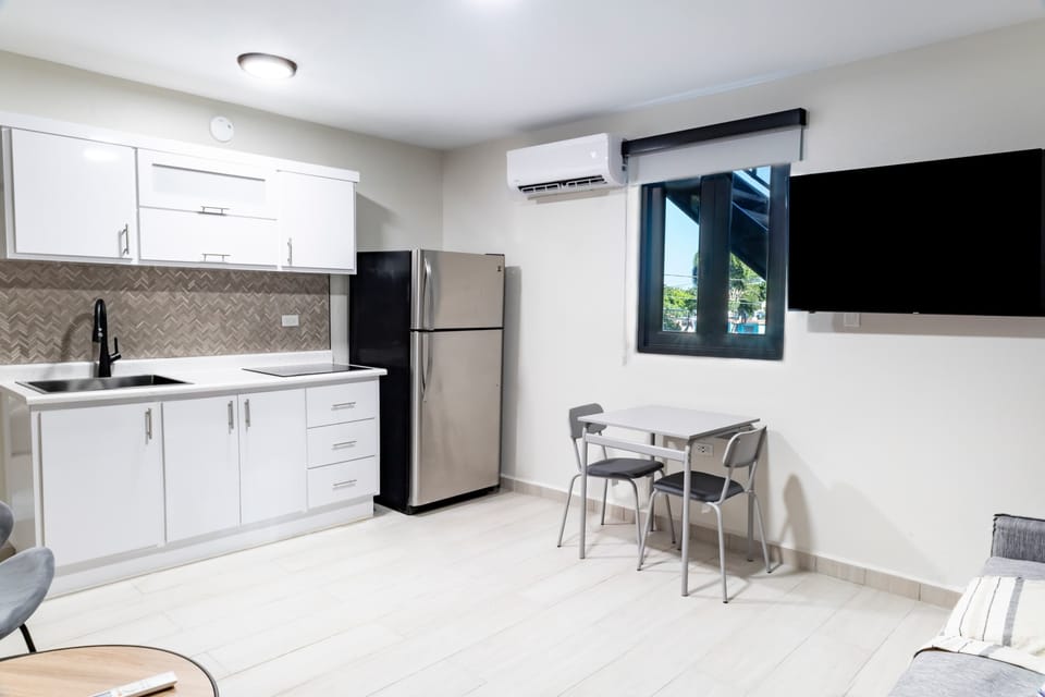Kitchenette & Dining Area for Two