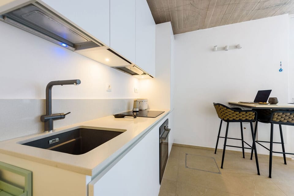 Kitchen 2