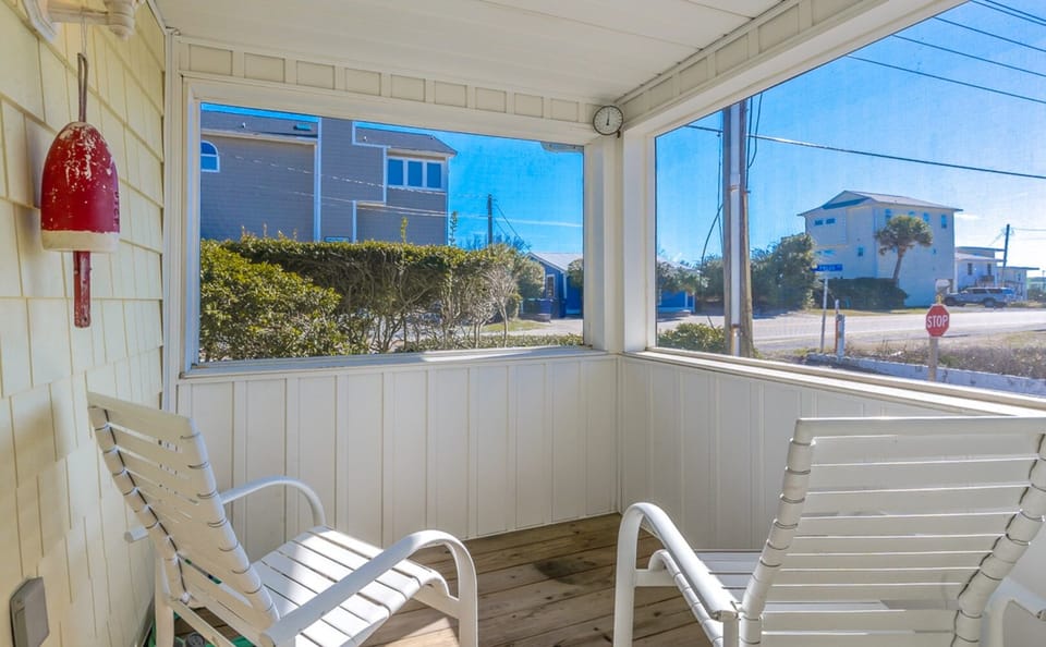 Screen Porch off Dining Room