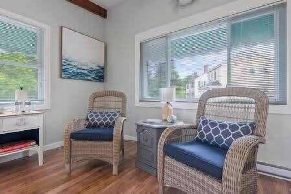 Sitting area