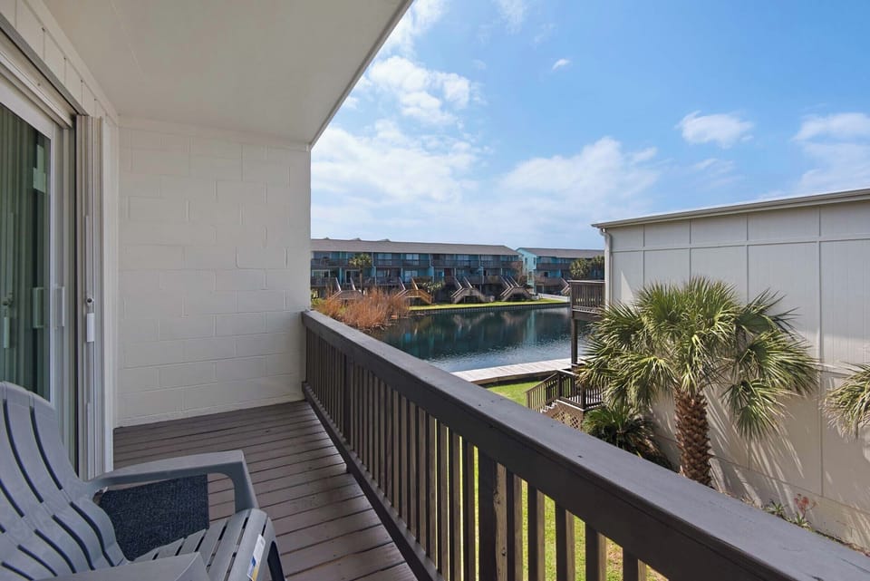 Private balcony off of the master bedroom