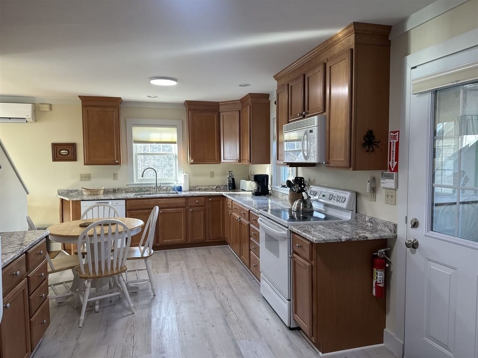 1st Floor Kitchen Area